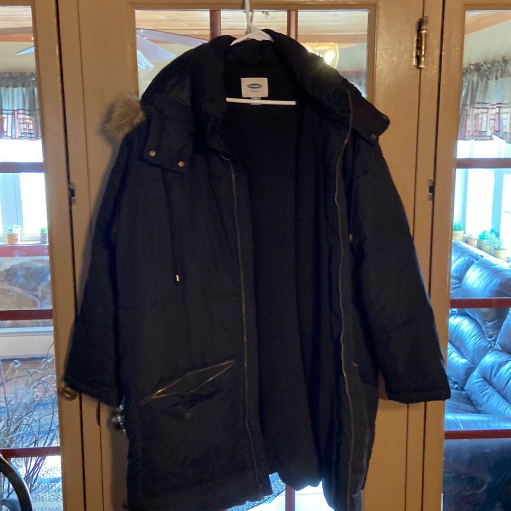 Black winter coat. Size xxl old navy